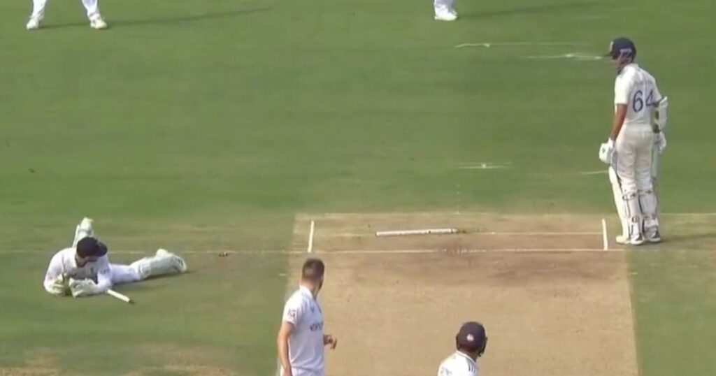 England Cricketer’s Embarrassing Mistake Leads to Laughter from Teammates