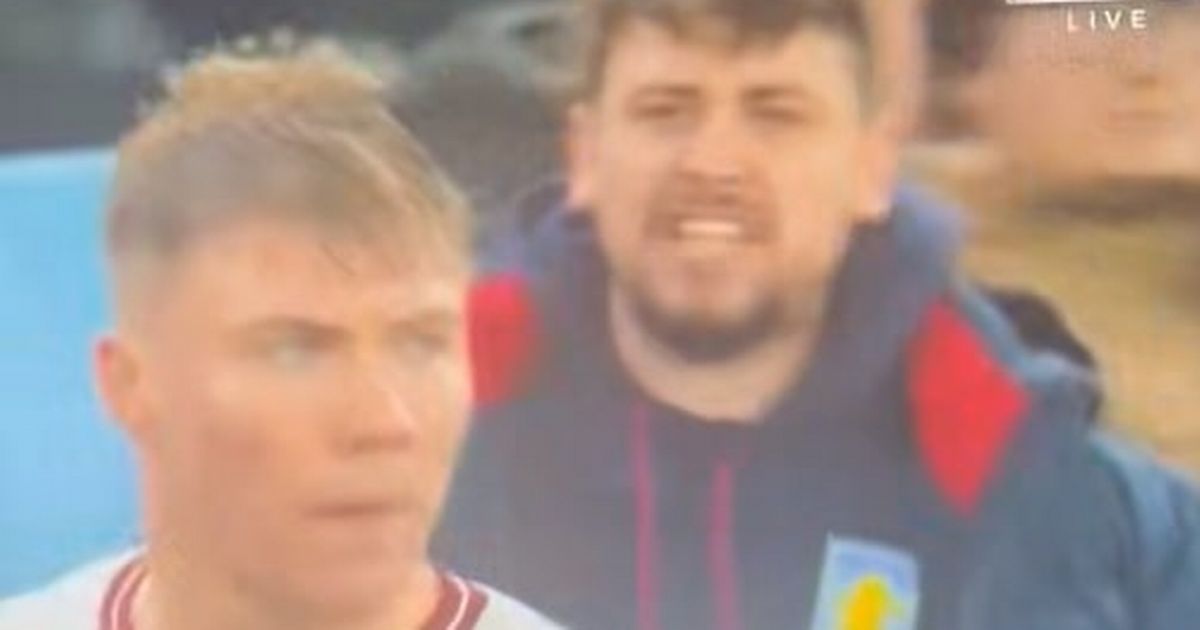 X-rated Insult Hurled at Rasmus Hojlund by “Oldest Ballboy Ever” on Villa Sidelines – Daily Star