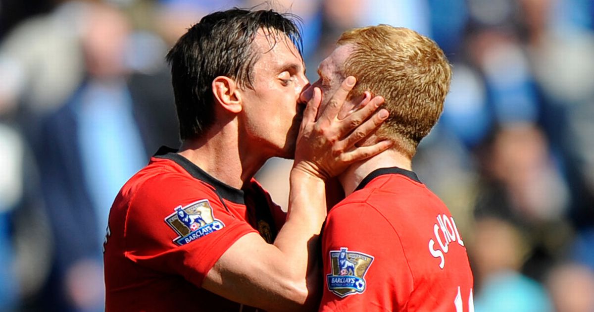 Gary Neville and Paul Scholes’ embrace after Man Utd victory against Man City – Daily Star