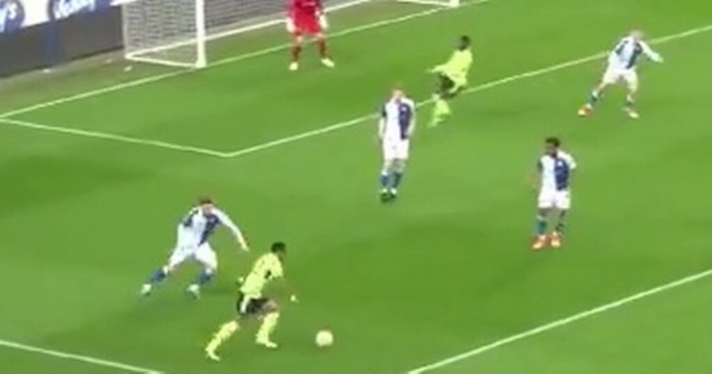 Arsenal player scores amazing goal in first game back after long break – Daily Star