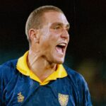 Vinnie Jones Remembers Crazy Gang Prank Vandalizing Anfield Sign in Liverpool Mind Games