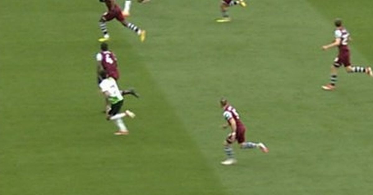 VAR Takes 120 Seconds to Spot Offside in West Ham vs Liverpool Sparks Fury