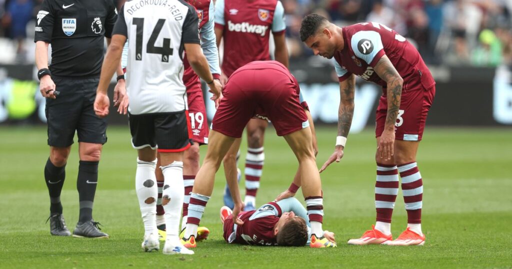 West Ham’s George Earthy rushed to hospital after 10 minutes of Premier League debut – Daily Star